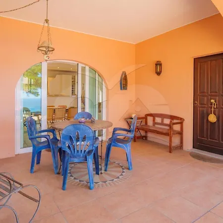 Il Cappero View & - Goelba Apartment